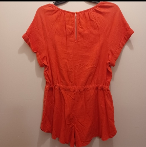 NEW Universal Thread linen blend red shortall romper sz M - Picture 4 of 4